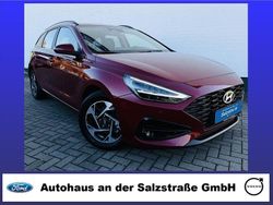 Ultimate red metallic Neu 2025 Hyundai i30 Kombi | 25.798 € (Guter Preis)