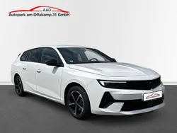 Weiss banquise Gebraucht 2024 Opel Astra Kombi | 26.990 € (Guter Preis)
