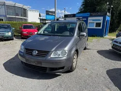 Grau Gebraucht 2004 VW Touran Trendline Van / Kleinbus | 790 € (Superpreis)