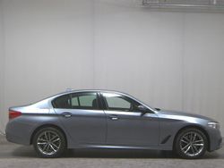 Grau Gebraucht 2019 BMW 520 M Sport Limousine | 27.480 € (Fairer Preis)