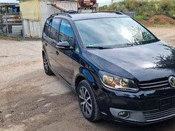 Schwarz Gebraucht 2010 VW Touran Comfortline Van / Kleinbus | 6.500 € (Etwas zu teuer)