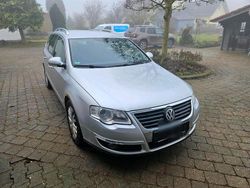 Silber Gebraucht 2009 VW Passat Comfortline Kombi | 1.800 € (Superpreis)