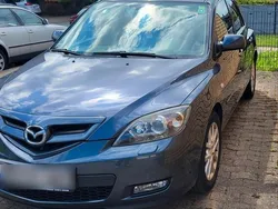Grau Gebraucht 2008 Mazda 3 Inclusive Limousine | 3.000 €