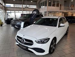 Weiß Gebraucht 2023 Mercedes C200 Avantgarde Limousine | 34.790 € (Superpreis)