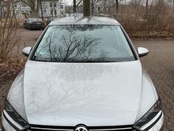 Grau Gebraucht 2014 VW Golf VII Kleinwagen | 10.900 € (Etwas zu teuer)