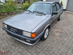 Grau Gebraucht 1985 Audi 80 Performance Limousine | 6.950 €