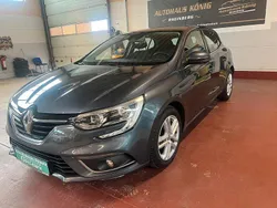 Grau Gebraucht 2016 Renault Mégane IV Limousine | 8.899 € (Teuer)
