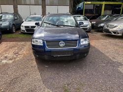 Blau Gebraucht 2004 VW Passat Kombi | 1.900 € (Fairer Preis)