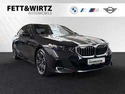 Sophistograu brillanteffekt metallic Gebraucht 2024 BMW 520 M Sport Limousine | 54.900 € (Guter Preis)