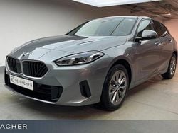 Grau Neu 2025 BMW 120 Kleinwagen | 32.190 € (Guter Preis)