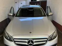 Grau Gebraucht 2017 Mercedes E220 Avantgarde Kombi | 25.650 € (Guter Preis)