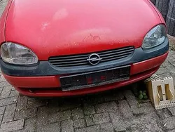 Rot Gebraucht 1999 Opel Corsa Kleinwagen | 450 € (Guter Preis)