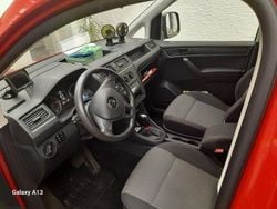 Rot Gebraucht 2016 VW Caddy Conceptline Van / Kleinbus | 9.700 € (Superpreis)