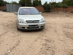 Silber Gebraucht 2003 Opel Vectra Limousine | 800 € (Guter Preis)
