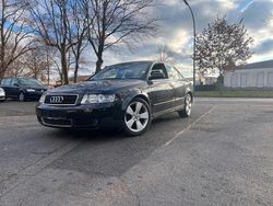 Schwarz Gebraucht 2002 Audi A4 Limousine | 1.750 € (Guter Preis)