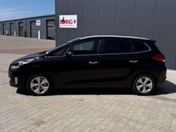 Schwarz Gebraucht 2014 Kia Carens Attract Van / Kleinbus | 7.350 € (Fairer Preis)