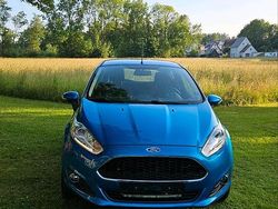 Blau Gebraucht 2016 Ford Fiesta Kleinwagen | 6.800 € (Fairer Preis)