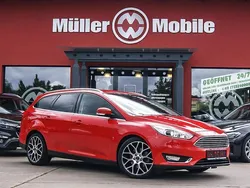 Rot Gebraucht 2016 Ford Focus Titanium Kombi | 16.900 € (Teuer)