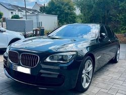 Grau Gebraucht 2013 BMW 750L M Sport Limousine | 25.900 € (Fairer Preis)