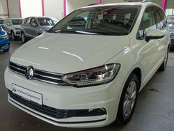 Weiß Gebraucht 2022 VW Touran Van / Kleinbus | 28.849 € (Fairer Preis)