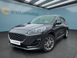 Grau Gebraucht 2022 Ford Kuga Vignale SUV | 32.799 € (Etwas zu teuer)
