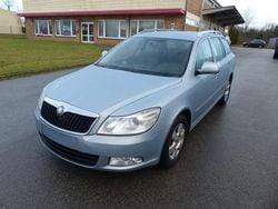 Blau Gebraucht 2009 Skoda Octavia GreenLine Kombi | 2.990 €