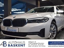 Weiß Gebraucht 2021 BMW 520 Kombi | 27.490 € (Guter Preis)