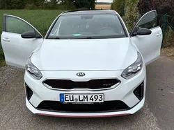 Weiß Gebraucht 2021 Kia ProCeed Kleinwagen | 28.500 € (Teuer)