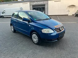 Blau Gebraucht 2009 VW Fox Kleinwagen | 2.800 € (Etwas zu teuer)