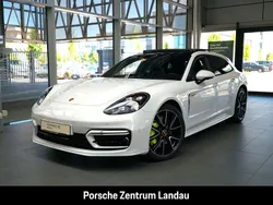 Weiß Gebraucht 2023 Porsche Panamera 4 Platinum Edition Limousine | 97.590 € (Etwas zu teuer)