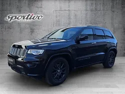 Diamond black crystal p/c Gebraucht 2017 Jeep Grand Cherokee Overland SUV | 22.888 € (Superpreis)