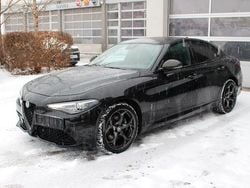 Schwarz Gebraucht 2022 Alfa Romeo Giulia Estrema Limousine | 28.900 € (Fairer Preis)