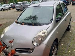 Grau Gebraucht 2006 Nissan Micra Kleinwagen | 950 € (Etwas zu teuer)