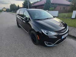 Schwarz Gebraucht 2020 Chrysler Pacifica SUV | 22.500 €