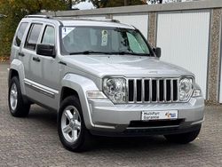 Silber Gebraucht 2009 Jeep Cherokee Limited SUV | 12.490 € (Etwas zu teuer)