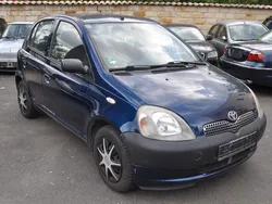 Blau Gebraucht 2003 Toyota Yaris Sol Kleinwagen | 1.950 € (Fairer Preis)