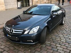 Grau Gebraucht 2011 Mercedes E250 Avantgarde Coupé | 11.900 € (Fairer Preis)