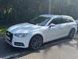 Weiß Gebraucht 2019 Audi A4 Design Kombi | 16.950 € (Fairer Preis)