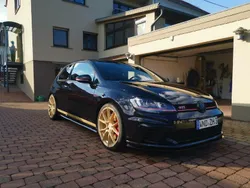 Schwarz Gebraucht 2017 VW Golf VII GTI Clubsport Limousine | 25.990 €