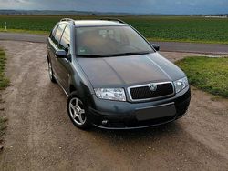 Grau Gebraucht 2008 Skoda Fabia Kombi | 1.900 € (Fairer Preis)