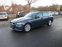 Blau Gebraucht 2023 Mercedes C200 Limousine | 25.800 € (Guter Preis)