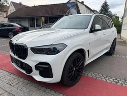 Alpinweiss iii Gebraucht 2022 BMW X5 M Sport SUV | 45.900 € (Fairer Preis)