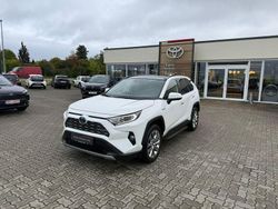 Weiß Gebraucht 2020 Toyota RAV4 Hybrid Lounge SUV | 32.950 € (Fairer Preis)