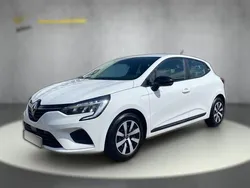 Weiß Gebraucht 2023 Renault Clio V Equilibre | 17.410 € (Fairer Preis)