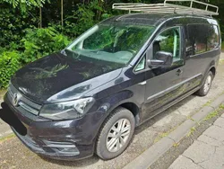 Schwarz Gebraucht 2016 VW Caddy Maxi Van / Kleinbus | 5.999 €