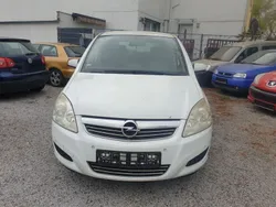 Weiß Gebraucht 2009 Opel Zafira Edition Van / Kleinbus | 2.100 € (Guter Preis)