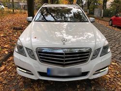 Weiß Gebraucht 2012 Mercedes E200 Kombi | 6.999 € (Superpreis)