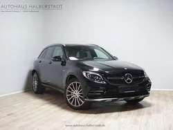 Schwarz schwarz (obsidianschwarz meta) metallic Gebraucht 2018 Mercedes GLC43 AMG AMG SUV | 38.990 € (Superpreis)