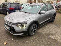 Silber Gebraucht 2022 Kia Niro Spirit SUV | 16.898 € (Fairer Preis)