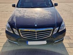 Schwarz Gebraucht 2011 Mercedes E200 Avantgarde Kombi | 10.400 € (Fairer Preis)